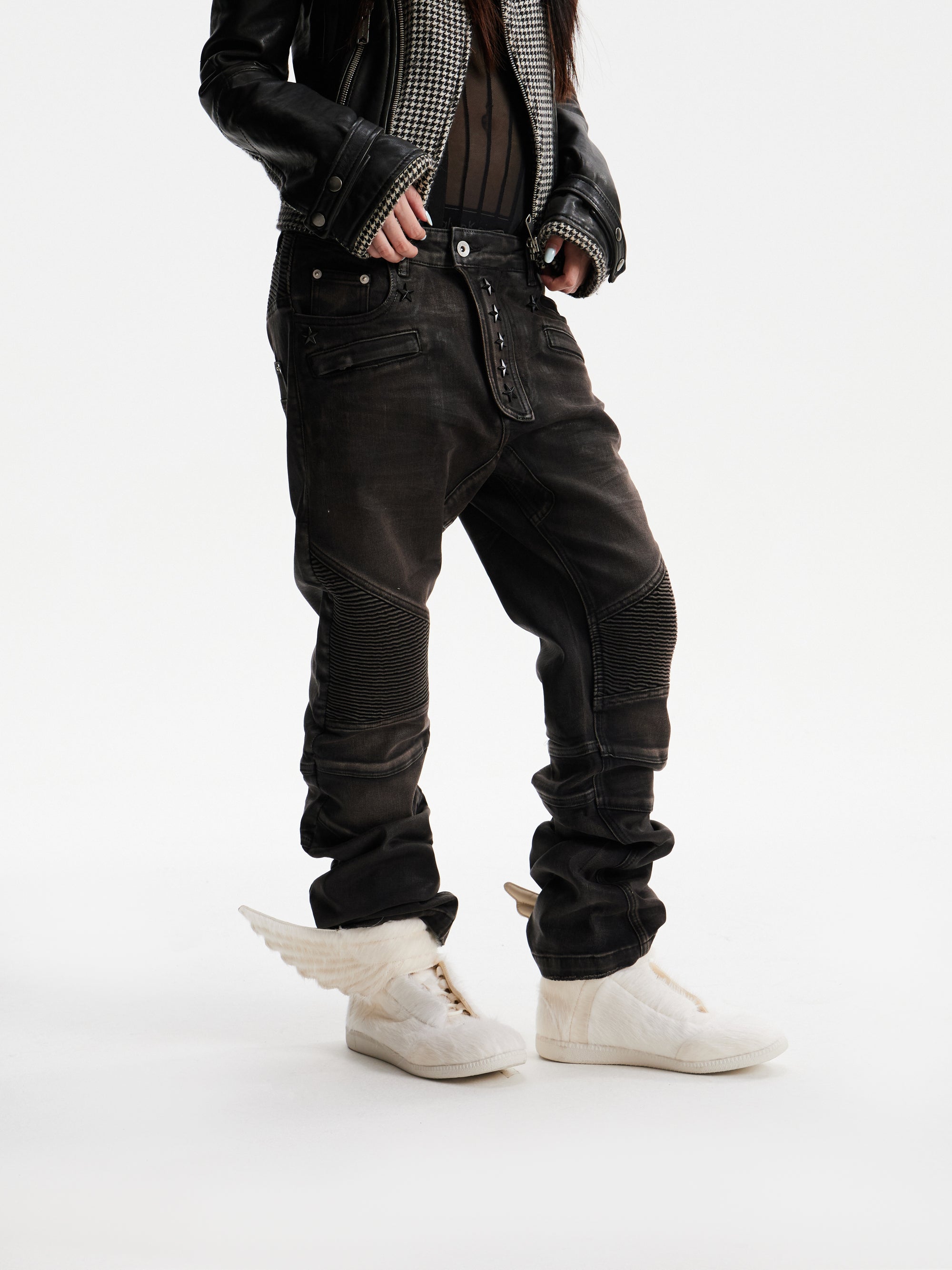NINE-STAR PLEATED JEANS