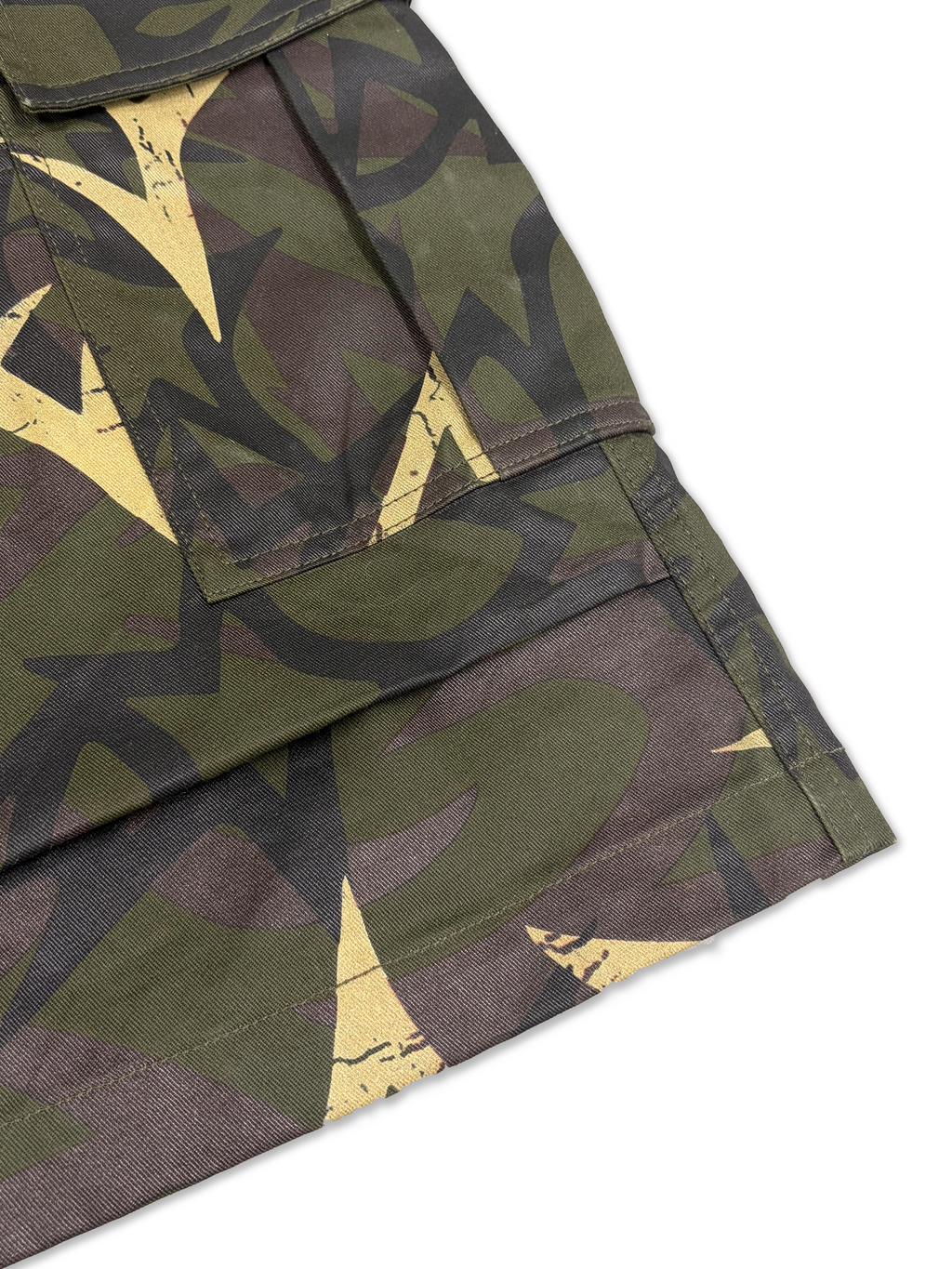 THORN STAR CROPPED PANTS