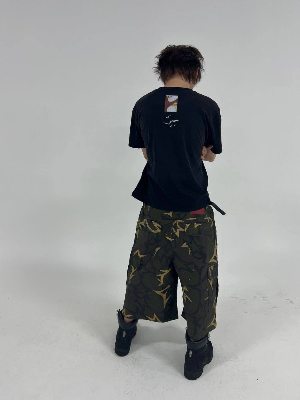 THORN STAR CROPPED PANTS