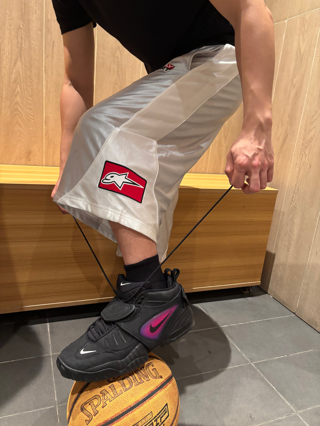 CONTRAST COLOR PANELED SPORTS PANTS