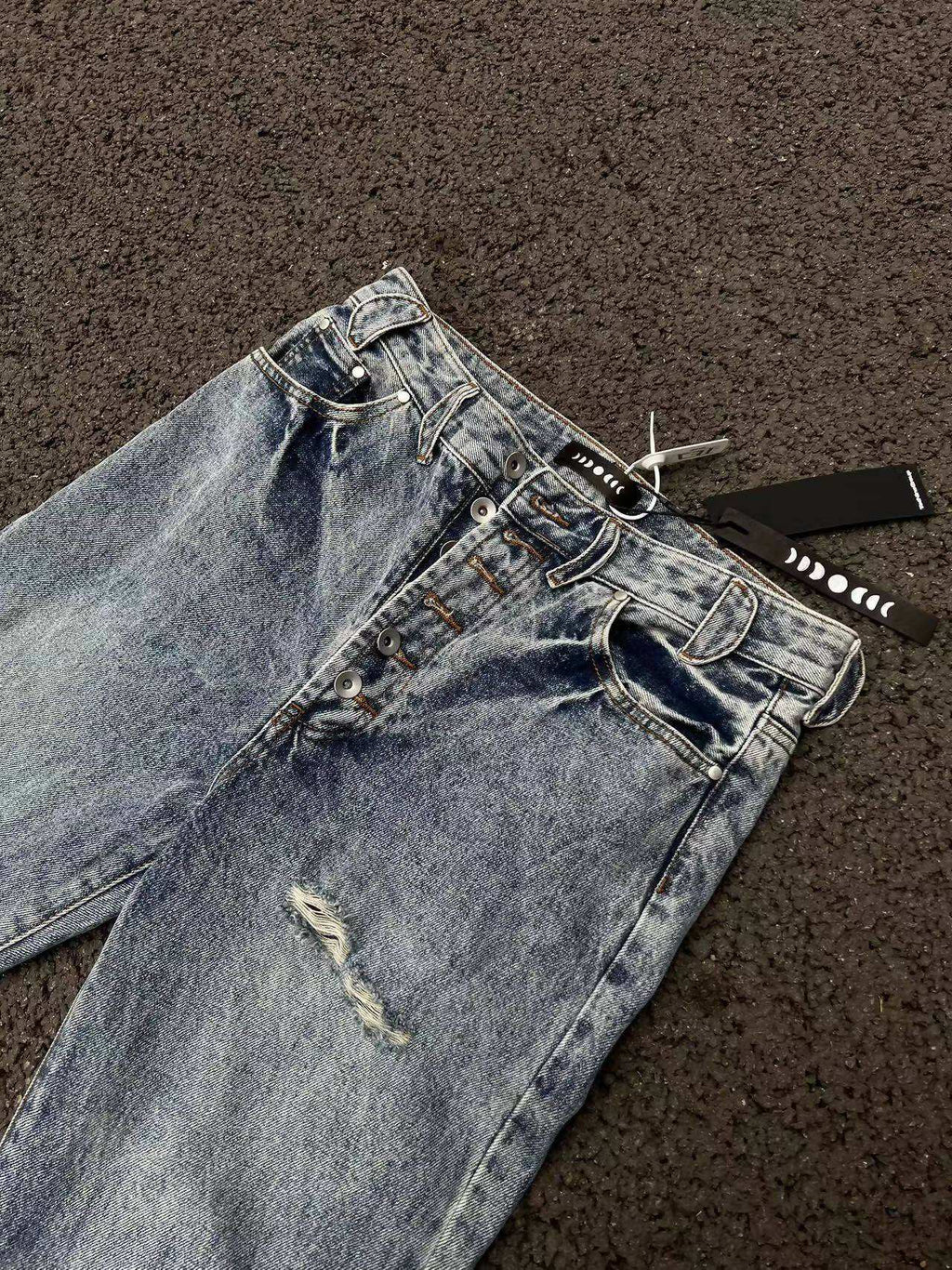 Distressed Stacked Jeans - TecNineGroup